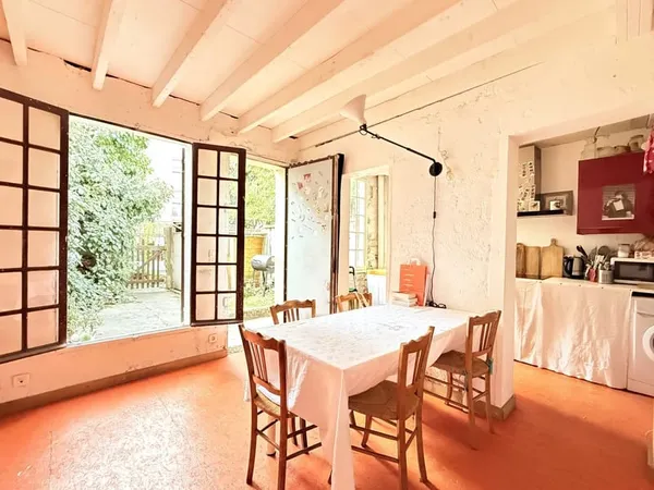 Maison atypique à rénover
