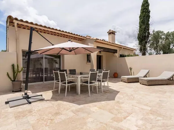 Maison 10 pièces 250 m²