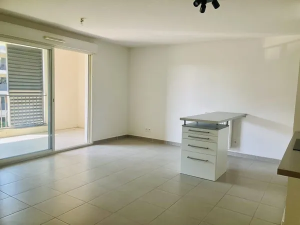 Appartement 3 pièces 63m2 et parking double sous-sol