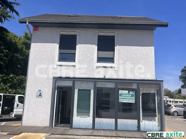 Local commercial 193 m²