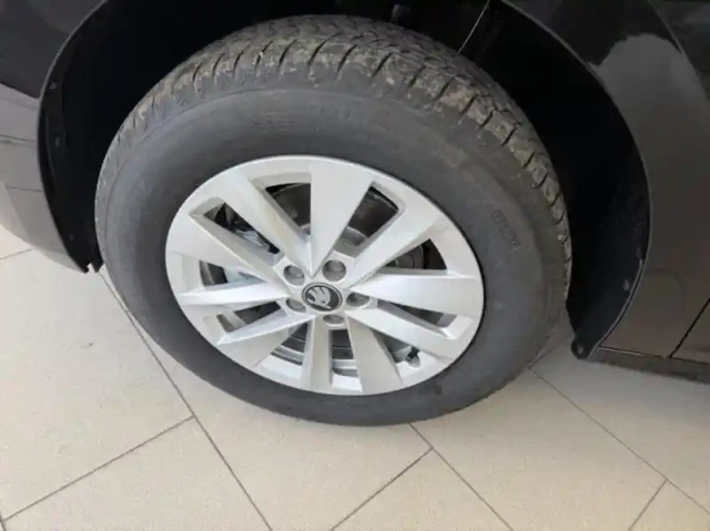 Skoda Kamiq 1.0 tsi evo 2 95ch selection — photo 13