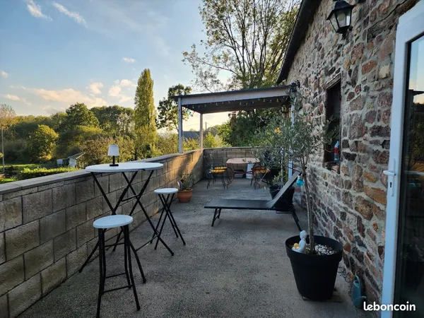 COUP DE COEUR maison en pierres 144m2 4 chambres terrasse avec vue