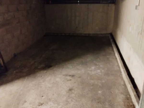 Grand Garage sous Terrain