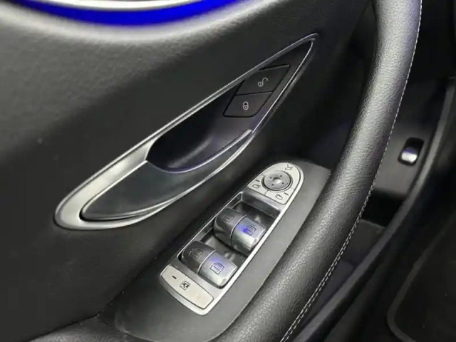 Mercedes Cla e 200 cabriolet executive — photo 44