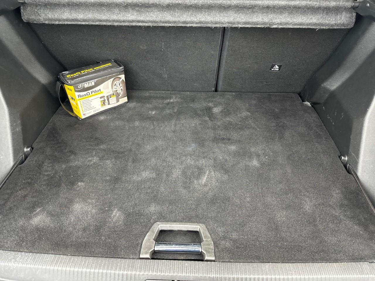 Peugeot 2008 puretech 130 s&s eat8 allure — photo 6