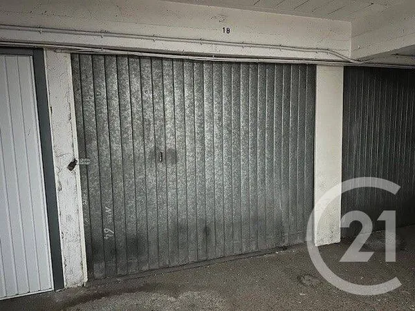 Parking 13 m²