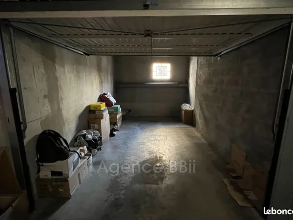 Parking/box 13 m² Nice