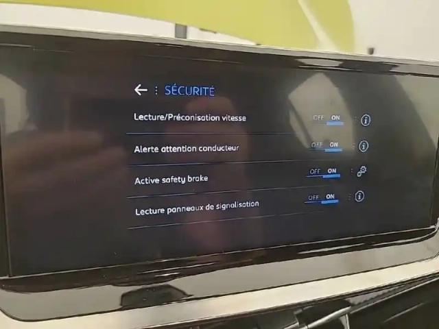 Peugeot 208 puretech 100 s&amp;s bvm6 — photo 20