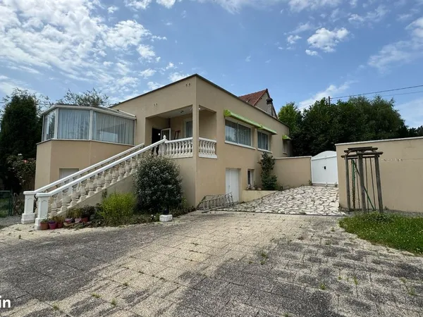 Maison 5 pièces 391 m²