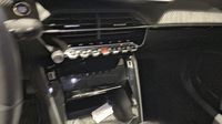 Peugeot 2008 1.2 PureTech 130ch S&S Allure Pack — photo 14