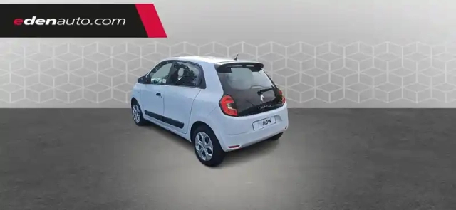 Renault Twingo iii e-tech — photo 17