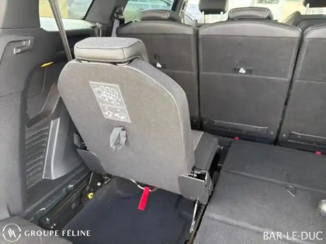 Peugeot 5008 1.2 puretech 130ch s&amp;s allure eat8 — photo 13