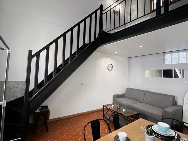 Loft meublé 30 m² - Nice centre - Bail mobilité - 1 nov. Au 15 déc