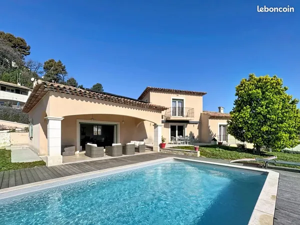 Villa 4 pièces 190 m²