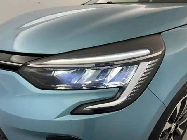 Renault Clio e-tech 140 - 21n — photo 95