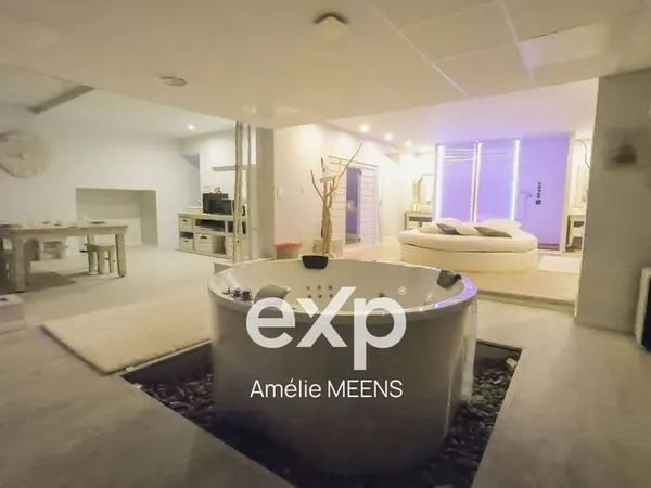 Ensemble immobilier à usage de gîtes d'exception