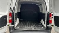 Peugeot Partner Standard 650kg BlueHDi 100ch S&S Premium — photo 23