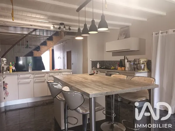 Maison 7 pièces 208 m²