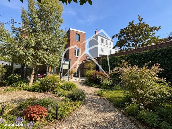 Maison 6 pièces 126 m²