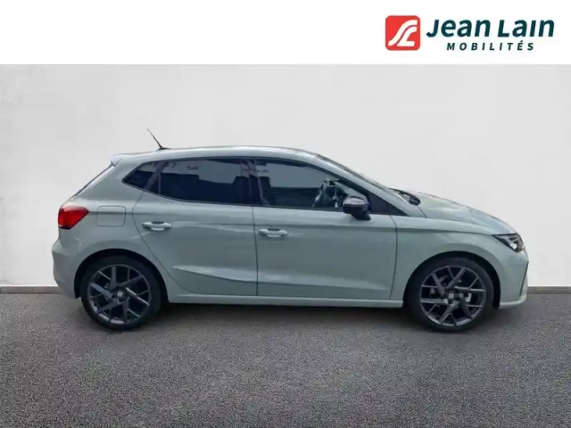 Seat Ibiza 1.0 tsi 115 ch s/s dsg7 — photo 4