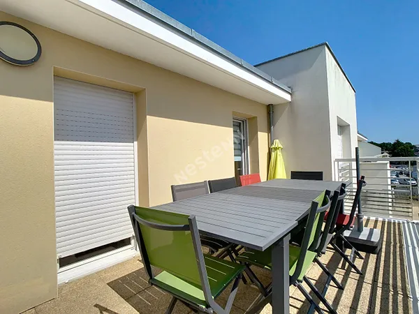 Appartement TYPE 4 de 2013 AvrilléCentre, double terrasse, parking, garage!