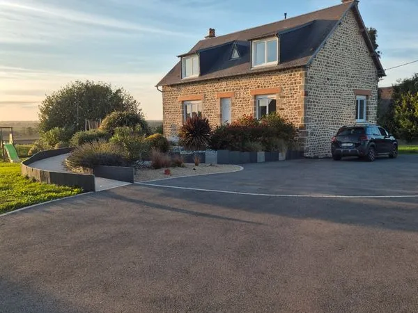 Maison à st Laurent de terregatte