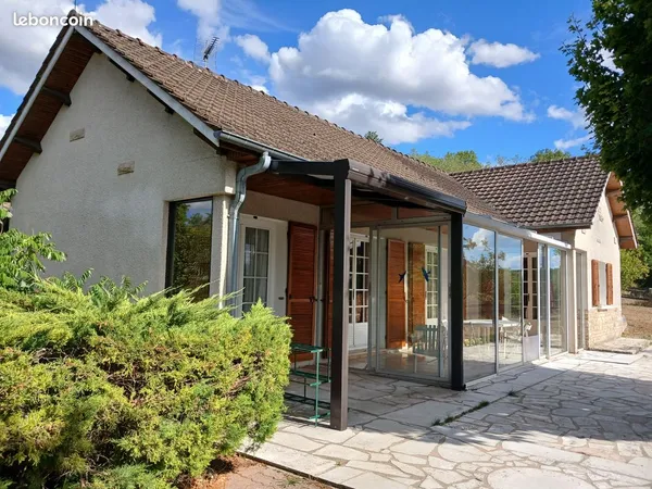 Maison avec vue panoramique et logement indépendant - Sery (89)