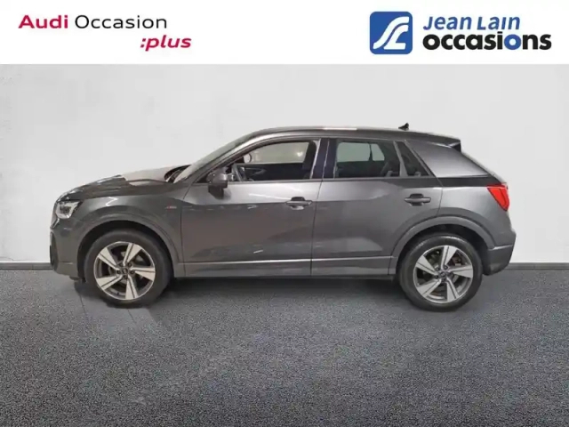 Audi Q2 35 tfsi 150 s tronic 7 — photo 8