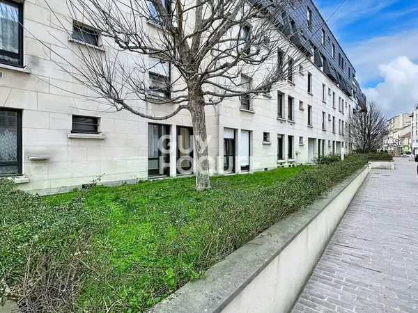 Appartement à vendre de 2 pièces de 45 m² secteur GAMBETTA