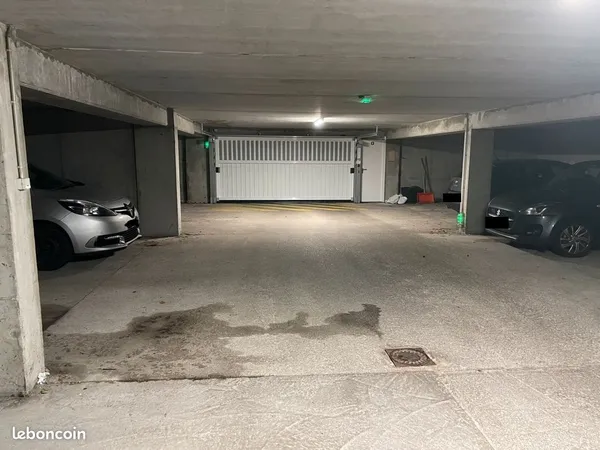 Parking Vieille ville - Résidence sécurisée (Secteur Grandville - Citadelle)
