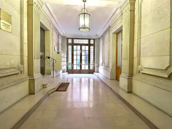 Studio 1 pièce 19 m²