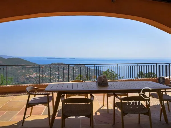 Maison de luxe 13 pièces 594 m²