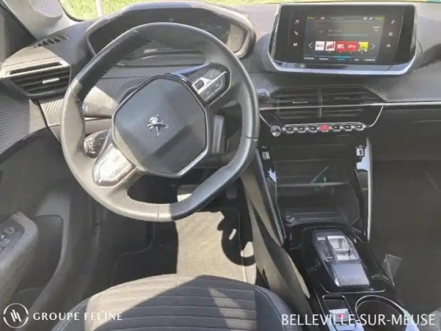 Peugeot 208 e- 136ch style — photo 8