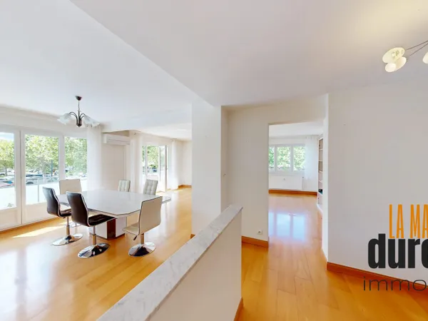 Appartement T4 avec ascenseur et garage