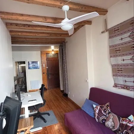 Appartement 2 pièces - 40m2 - Quartier piéton - étage 2/3 - 6 mois