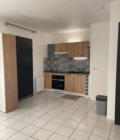 F2 - 30 m² avec garage