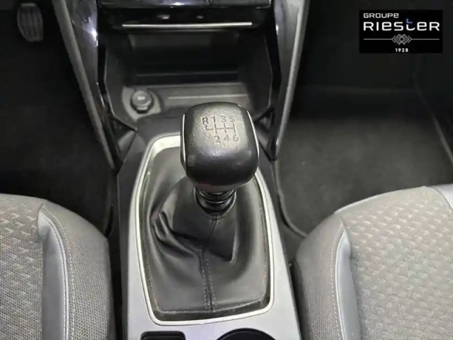 Peugeot 2008 puretech 100 s&amp;s bvm6 — photo 14