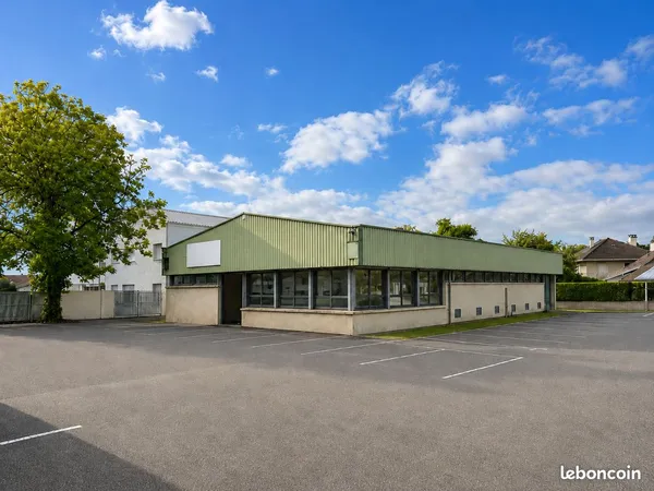 À LOUER - Local d'activités / atelier - Pau Pyrénées - 3 000€ HT/mois