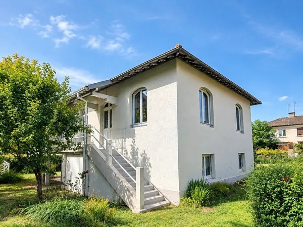 Maison Lons années 1920 - 4 chambres - SDB - SDE -