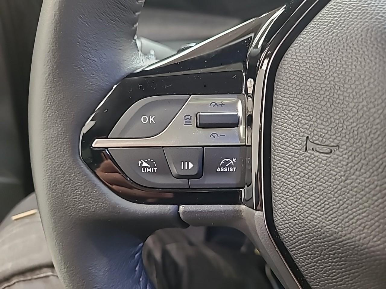 Peugeot 308 puretech 130ch s&s eat8 allure pack — photo 22