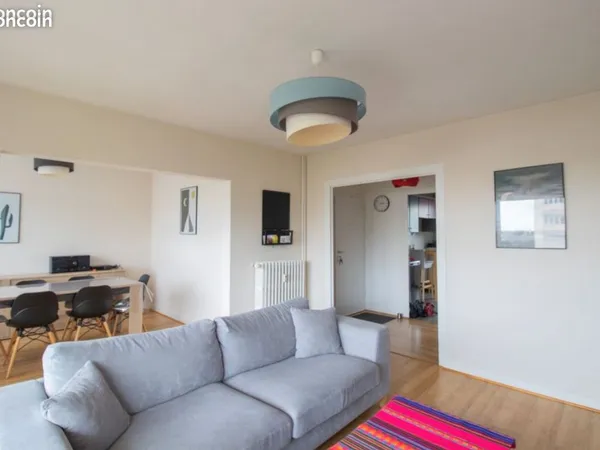 Appartement en colocation de 86m² - 3 chambres (2 disponibles) - Lumineux - Angers Centre à proximit
