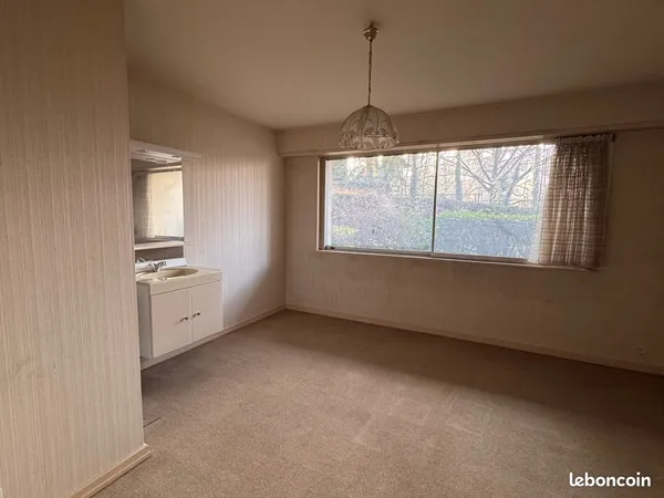Studio 1 pièce 17 m²