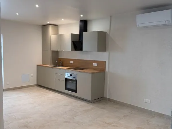 T2 52.9m2 centre ville entièrement rénové