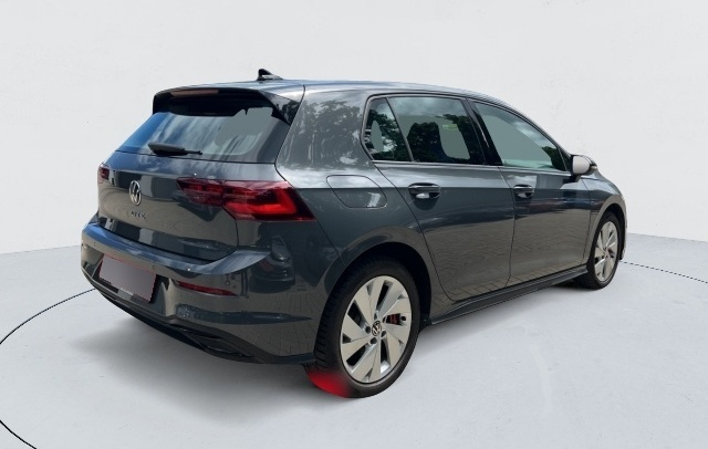 Volkswagen Golf 8 — photo 3