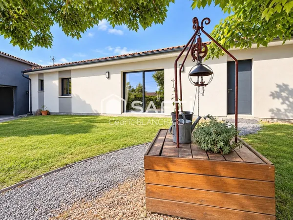 Maison contemporaine tout confort avec dépendance de 130m2 sur deux niveaux