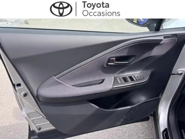 Toyota C-Hr 2.0 hybride rechargeable 225ch graphic my26 — photo 13