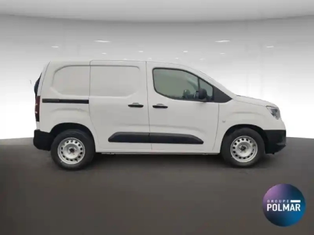 Opel Combo cargo m 800kg electrique 136ch batterie 54 kwh — photo 4