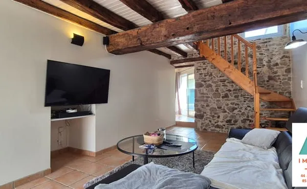 Maison de caractère 98 m² - 3 chambres - Centre de Saint-Denis-la-Chevasse