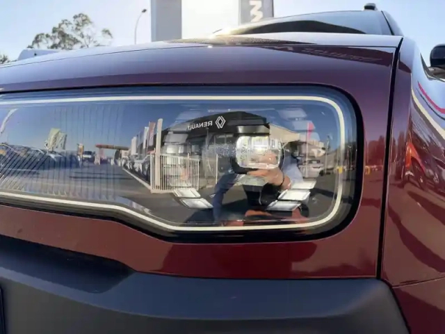 Renault 4 renault  e-tech electrique 150 ch autonomie confort — photo 16