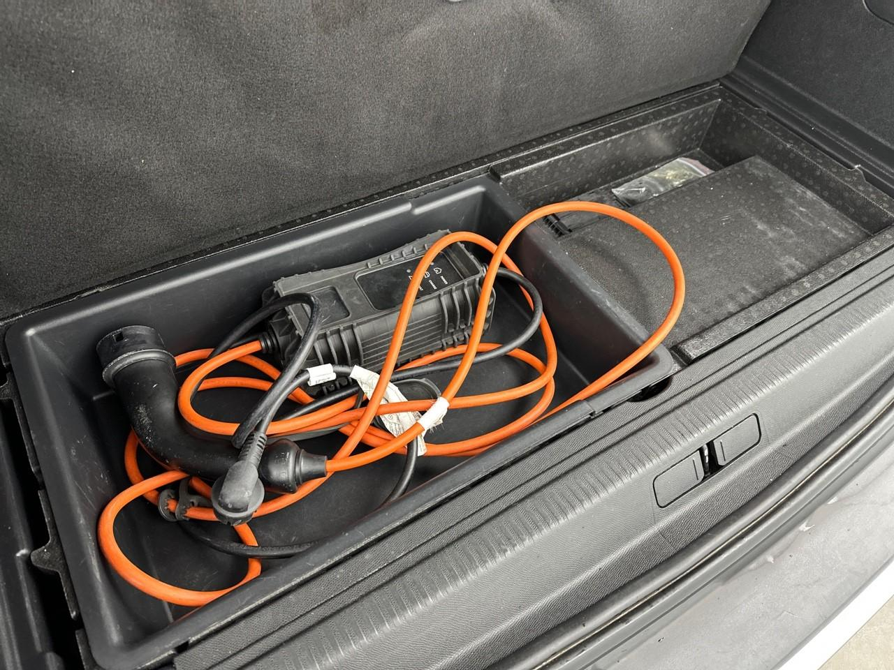 Peugeot 3008 hybrid 225 e-eat8 gt — photo 40